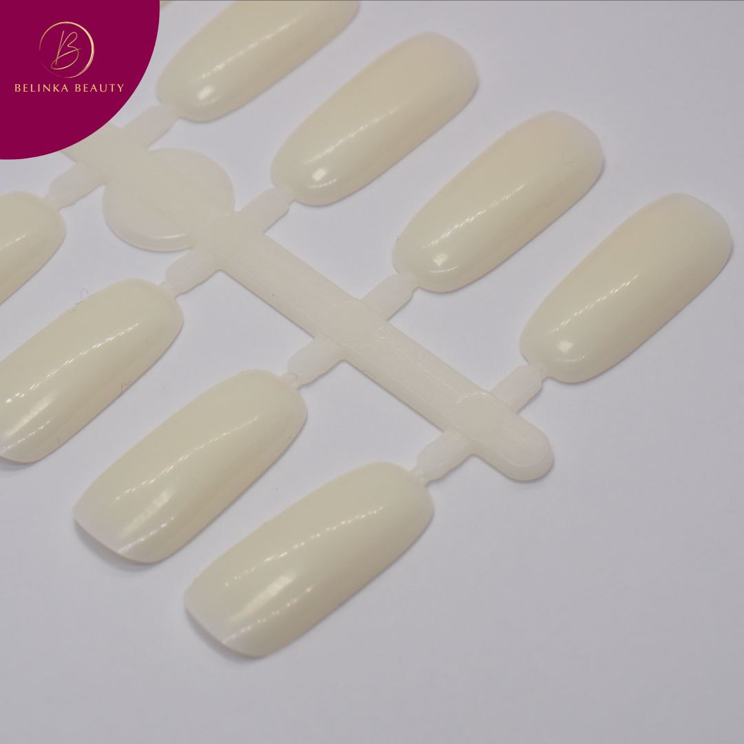 Nagelspitzen oval milchig